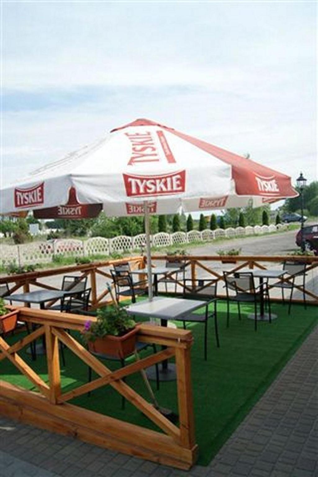 Pokoje Goscinne Gum-Bar Biskupice  Esterno foto