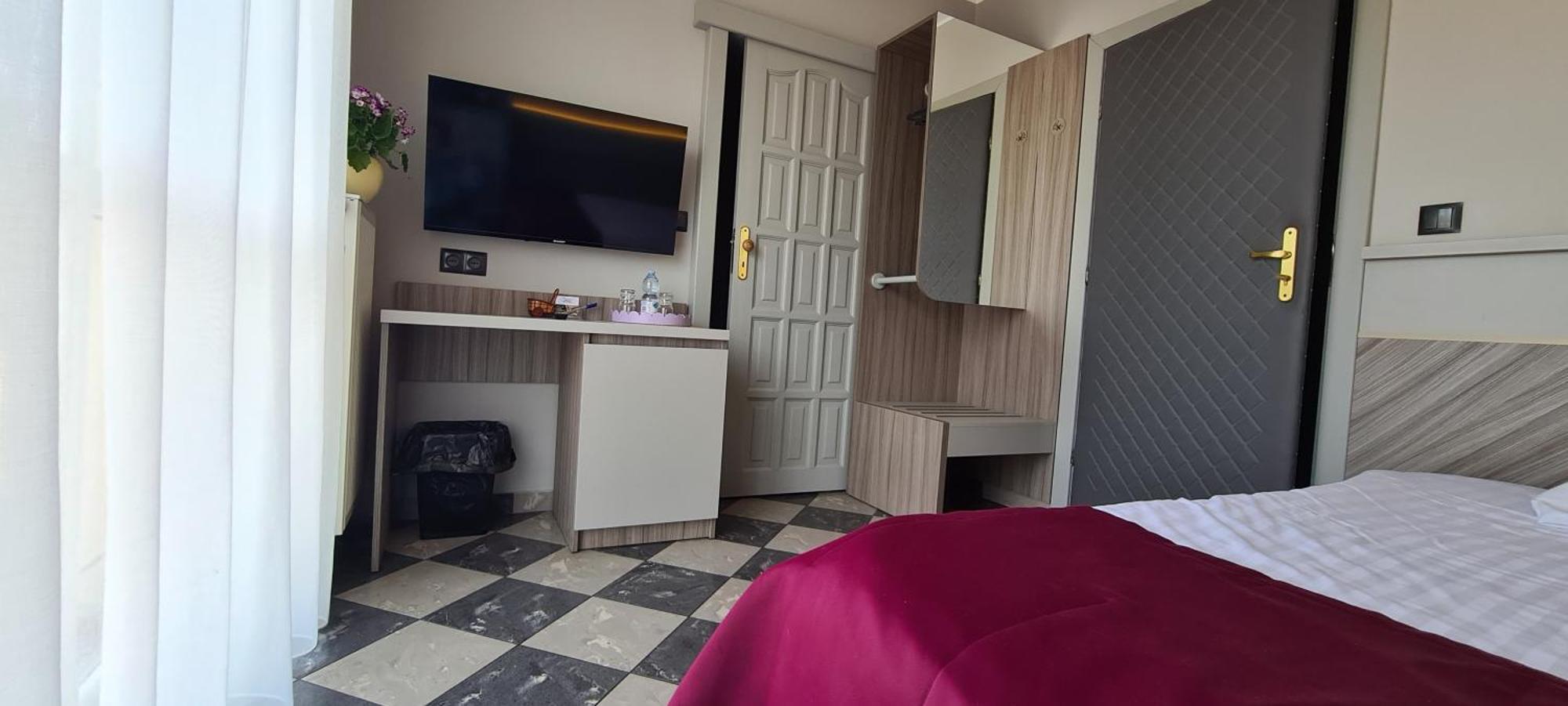 Pokoje Goscinne Gum-Bar Biskupice  Esterno foto