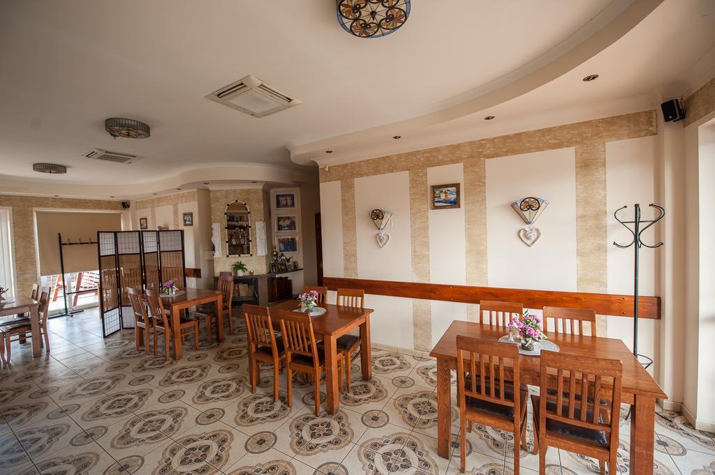 Pokoje Goscinne Gum-Bar Biskupice  Esterno foto